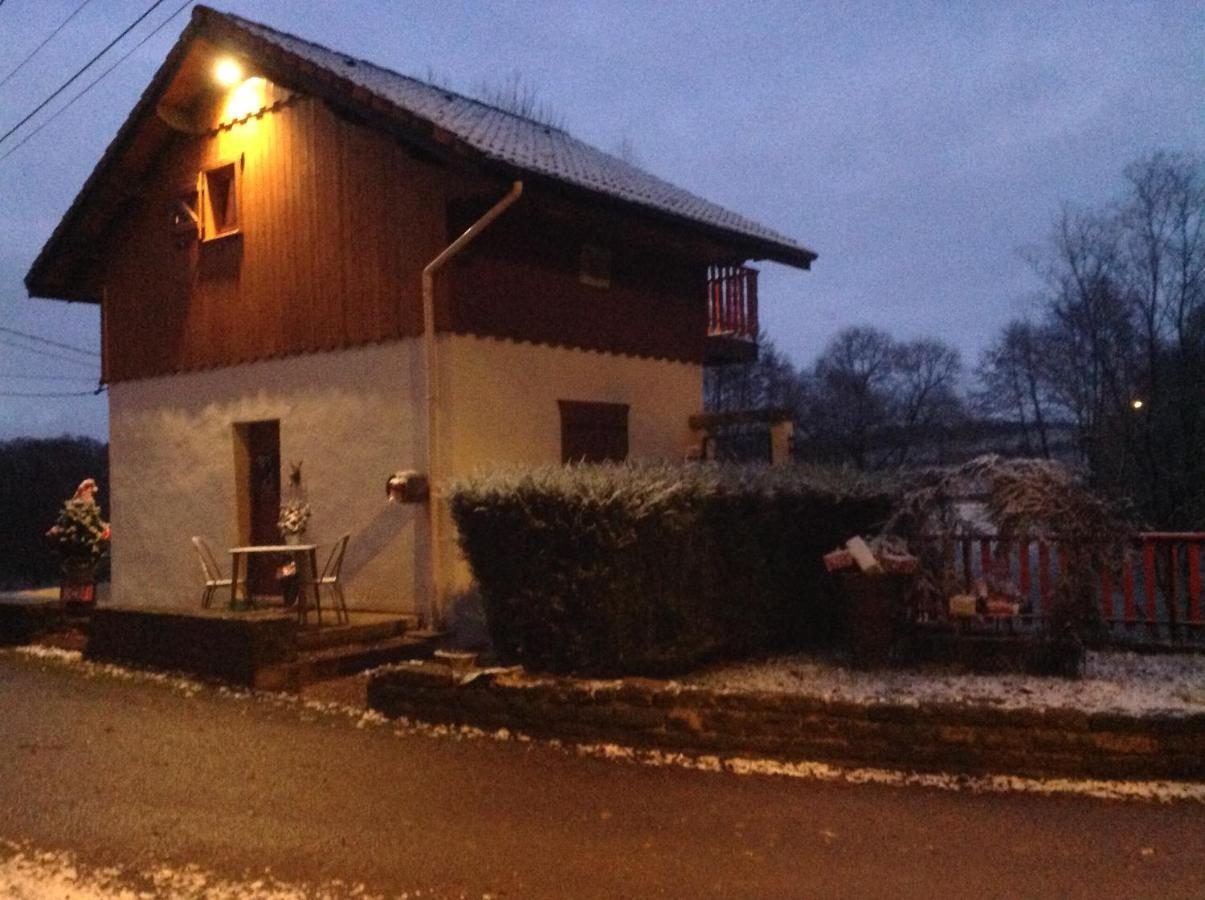 Gite Du Creux De La Goutte Xertigny Exterior photo