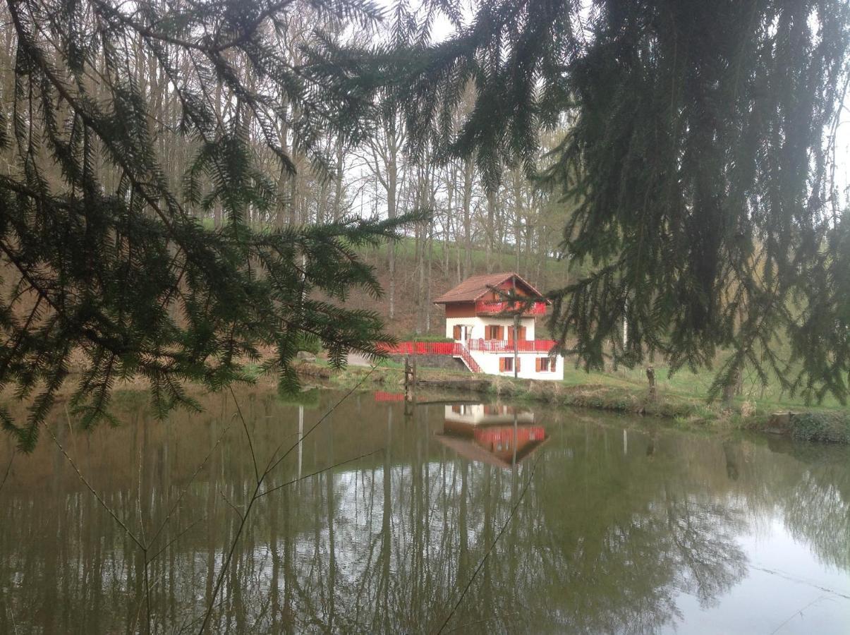 Gite Du Creux De La Goutte Xertigny Exterior photo